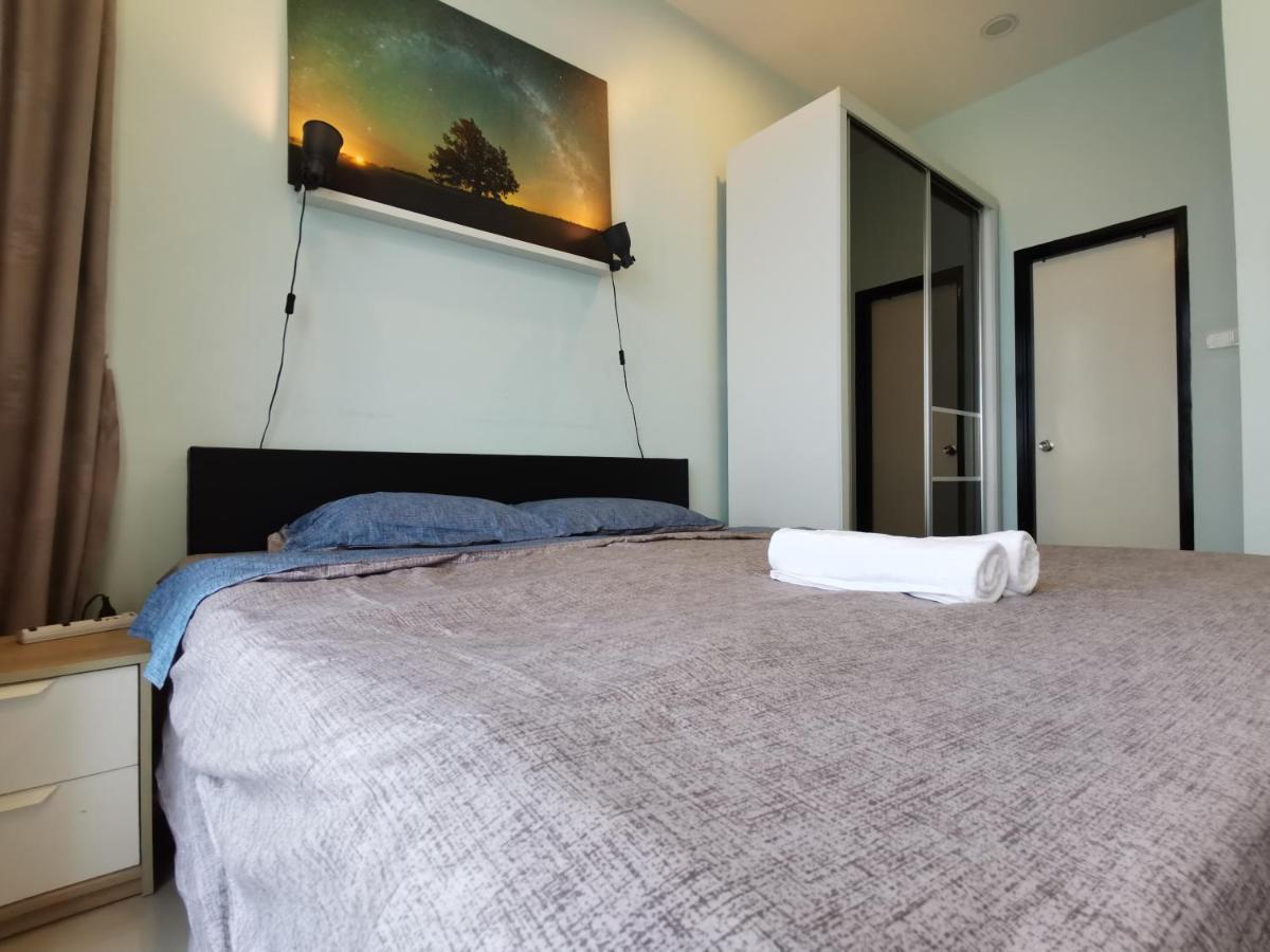 Bukit Indah 6pax Wifi Netflix 3 Bedroom Apartment Johor Bahru