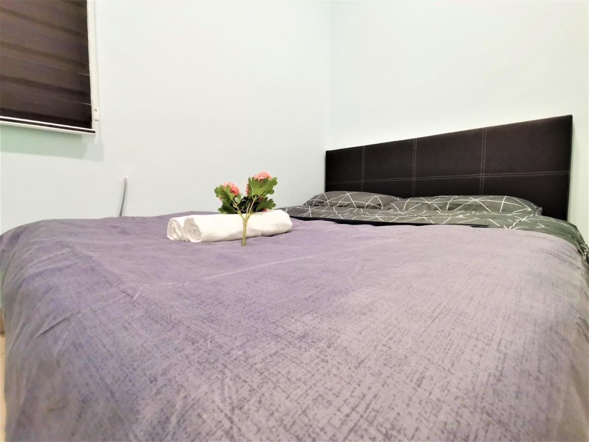 Bukit Indah 6pax Wifi Netflix 3 Bedroom Apartment