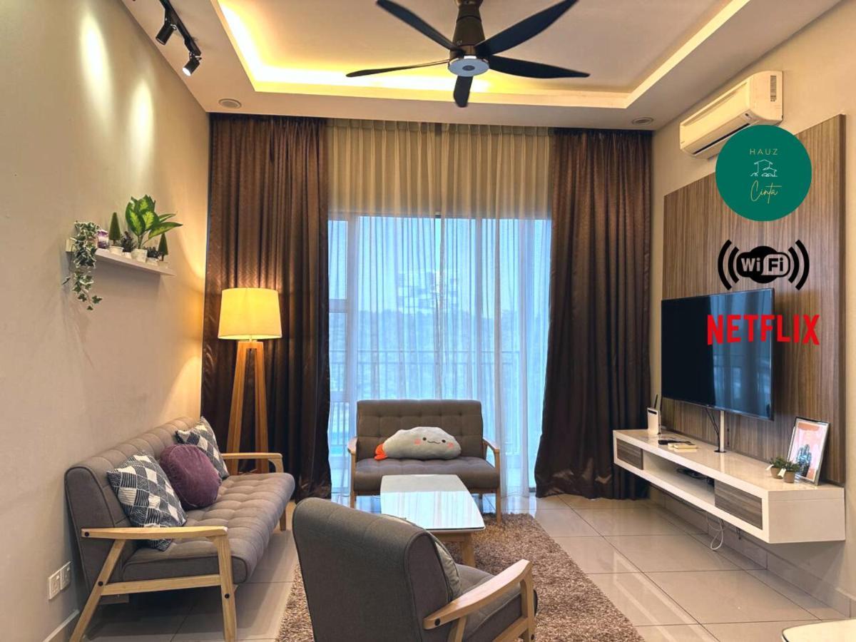 Bukit Indah 6pax Wifi Netflix 3 Bedroom Apartment