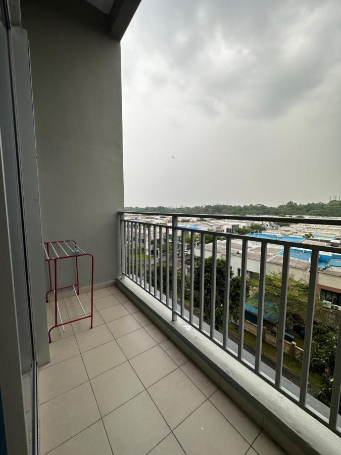 Bukit Indah 6pax Wifi Netflix 3 Bedroom Apartment Johor Bahru
